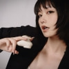 Vibrator DEYA Purtabil cu Telecomandă și Suctiune Alb Thumb 11