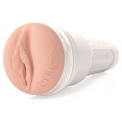 Fleshlight Kayley Loaded – Textură Intensă Superskin 4